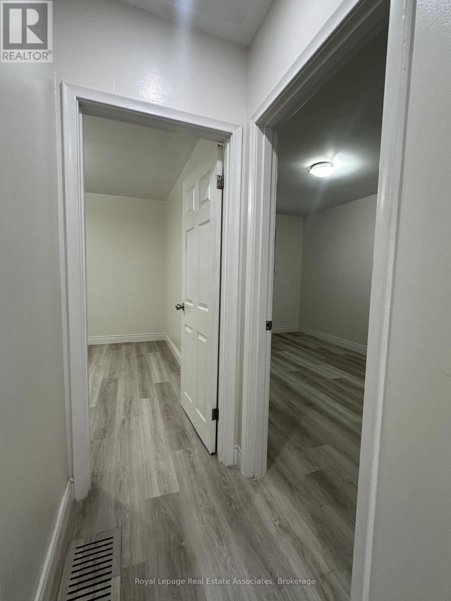 Main Floor - 25 Ashwood Crescent, Brampton, Ontario  L6T 1M1 - Photo 21 - W12889328