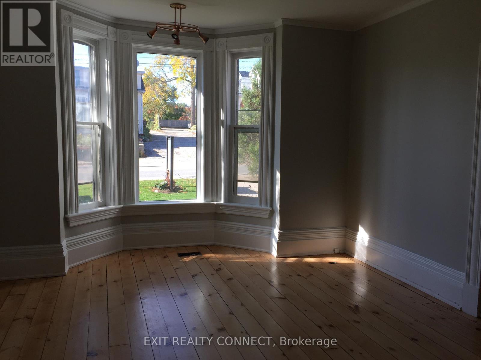 1&2 - 87 Main Street N, Milton, Ontario  L9T 1N4 - Photo 13 - W12889348