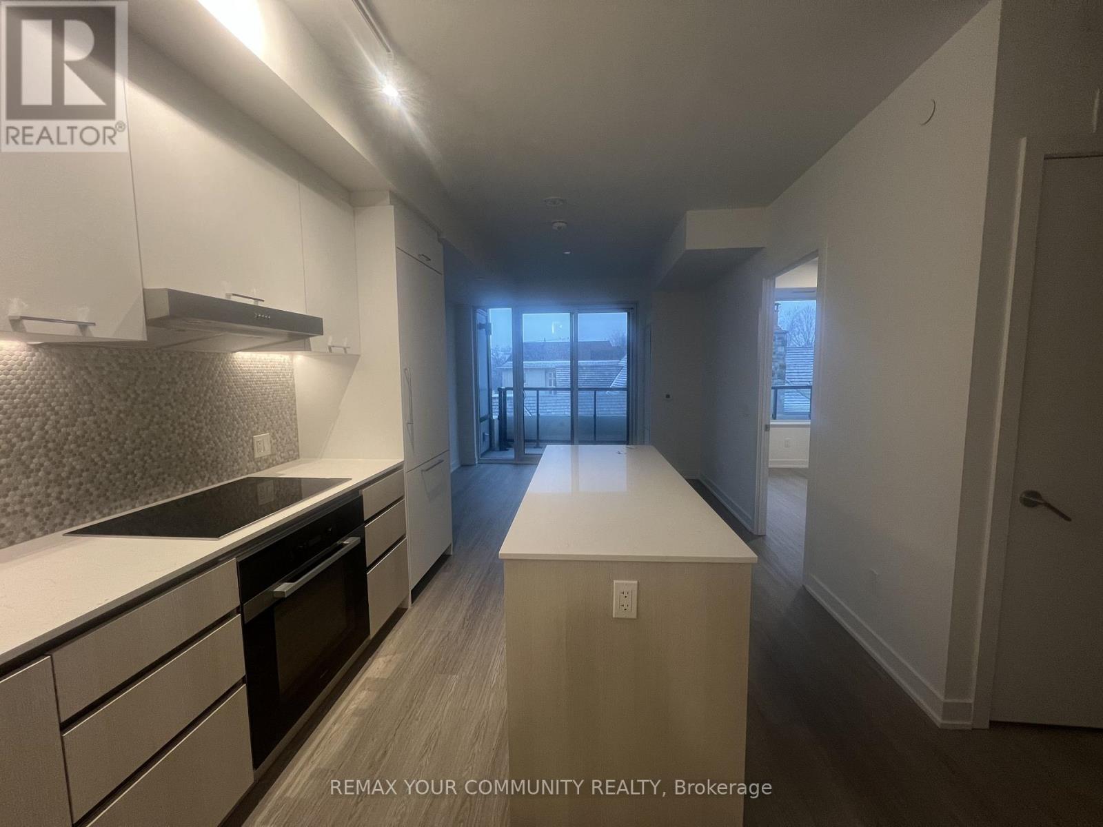 228 - 8188 Yonge Street, Vaughan, Ontario  L4J 0M2 - Photo 7 - N12883708