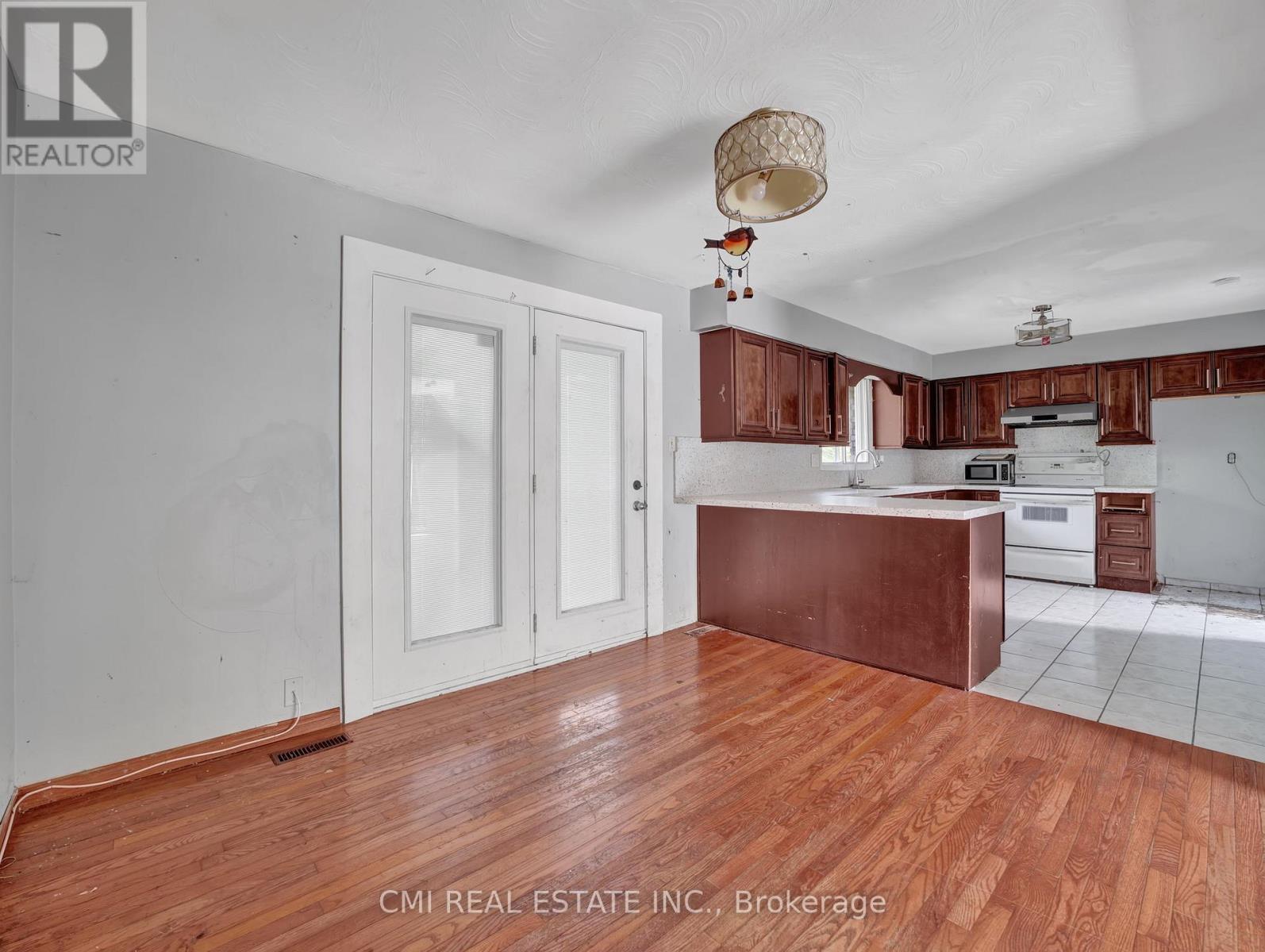 74 Brier Park Road, Brantford, Ontario  N3R 5T4 - Photo 10 - X12889292