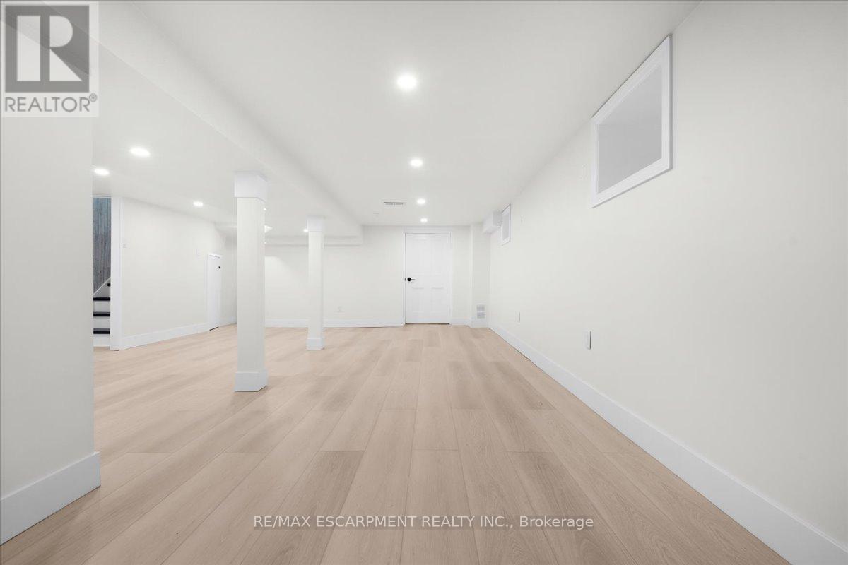 215 Ray Street N, Hamilton, Ontario  L8R 2Y3 - Photo 29 - X12889304