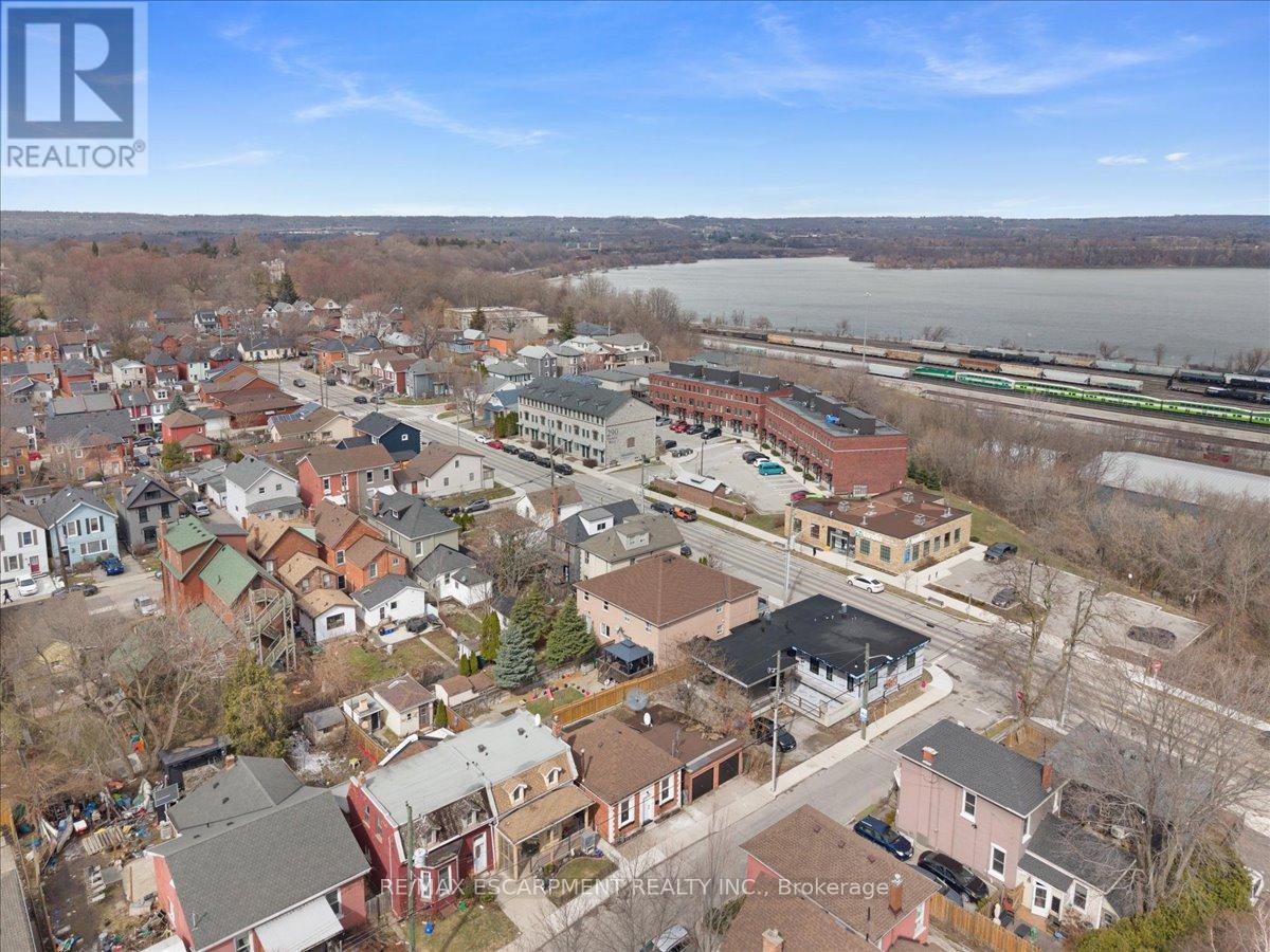215 Ray Street N, Hamilton, Ontario  L8R 2Y3 - Photo 36 - X12889304