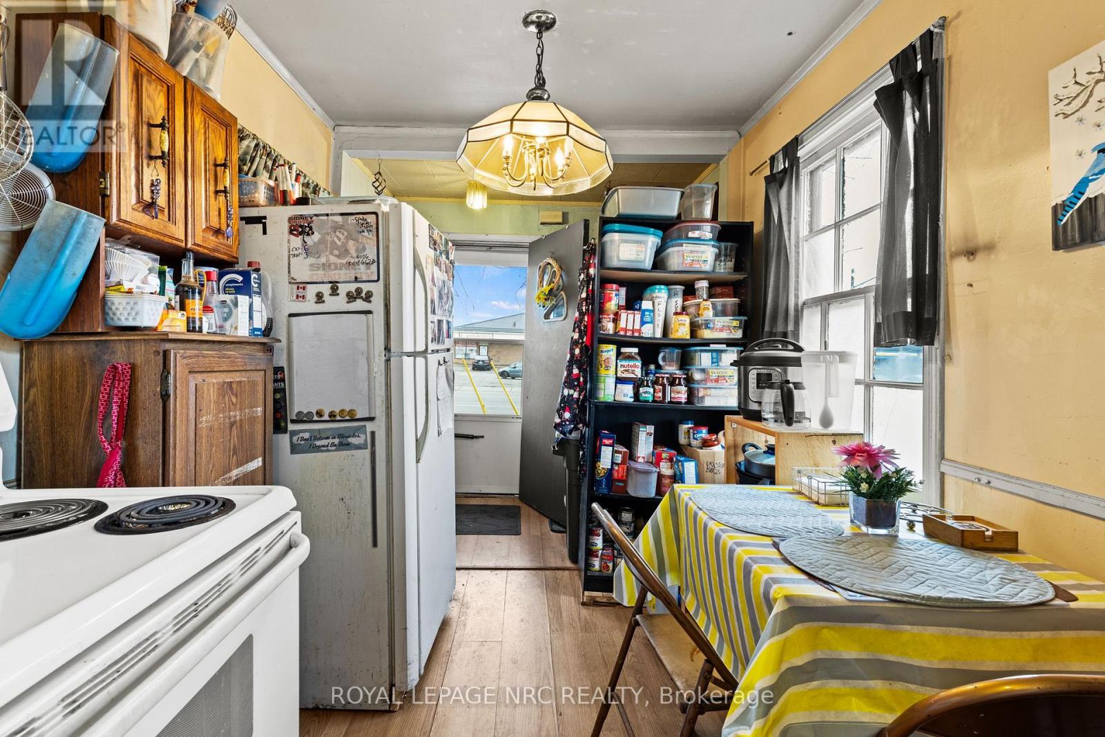 385 Crowland Avenue, Welland, Ontario  L3B 1X5 - Photo 7 - X12889306