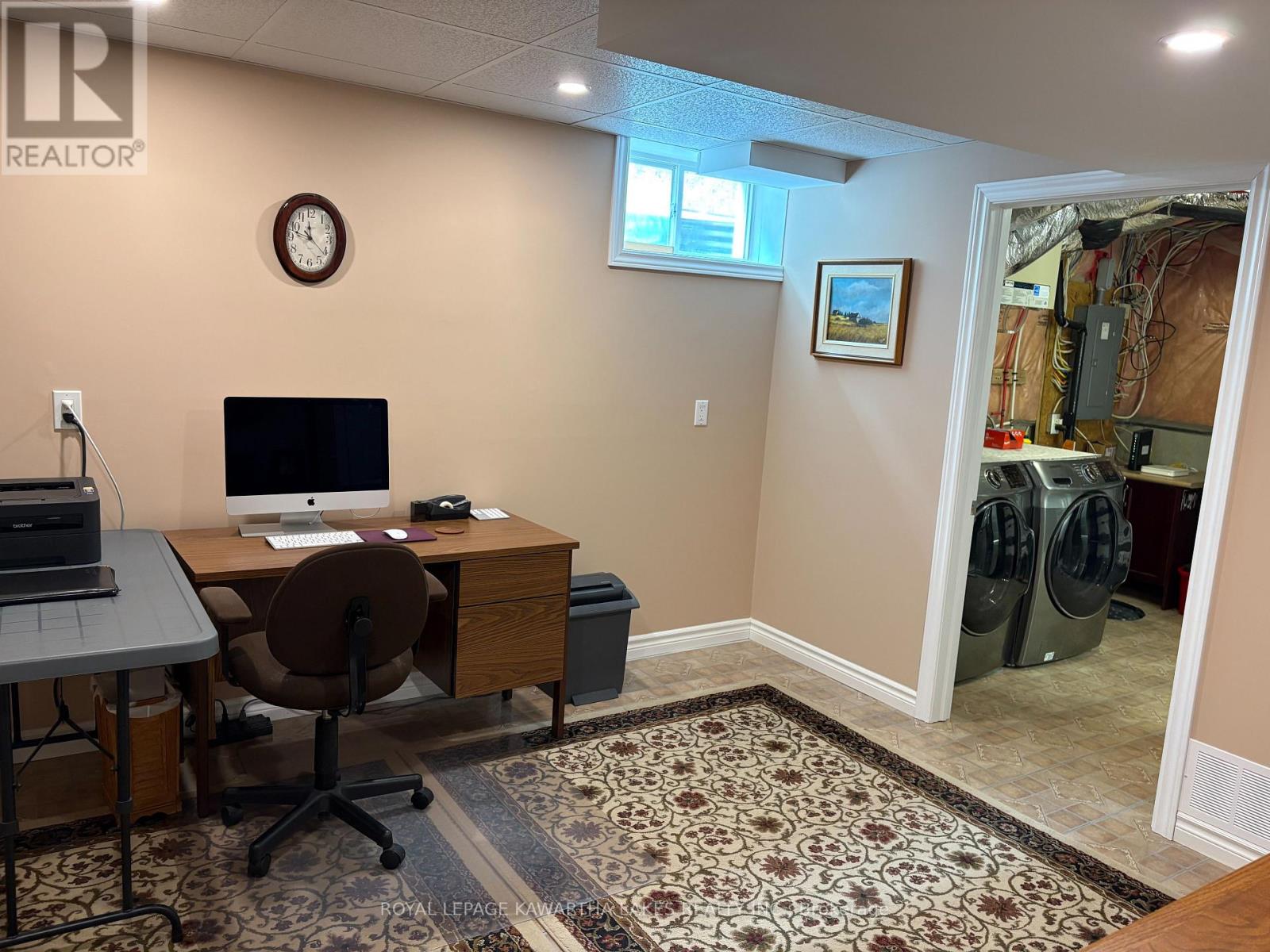 8 Ellis Crescent, Kawartha Lakes, Ontario  K9V 0A4 - Photo 45 - X12889426