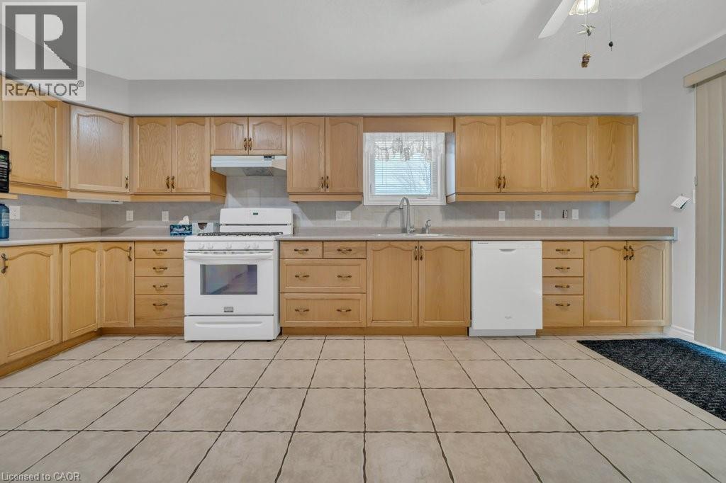 114 Glencliffe Court, Kitchener, Ontario N2B 3X1 - Photo 13 - 40811034