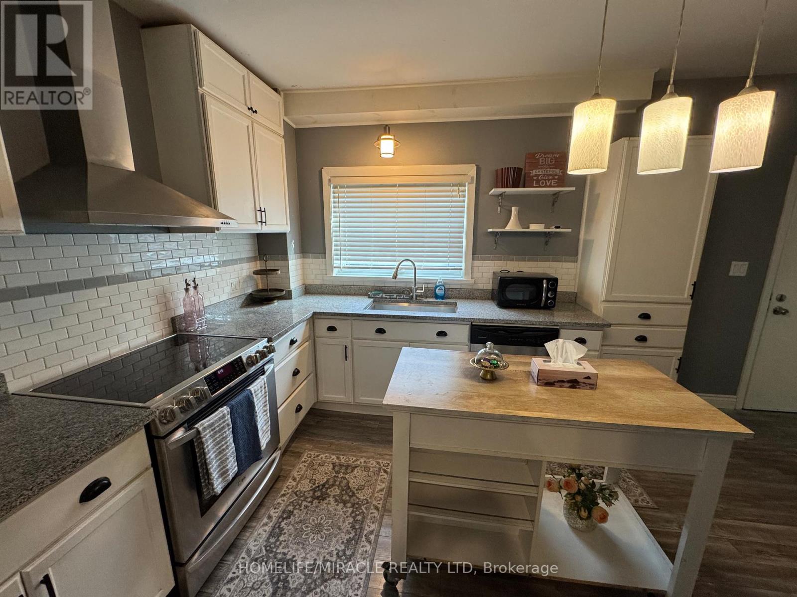 181 Centre Street N, Oshawa, Ontario L1G 4C4 - Photo 6 - E12878734