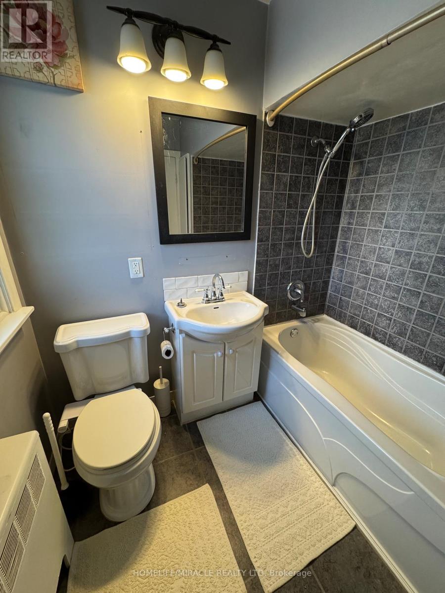 181 Centre Street N, Oshawa, Ontario L1G 4C4 - Photo 9 - E12878734