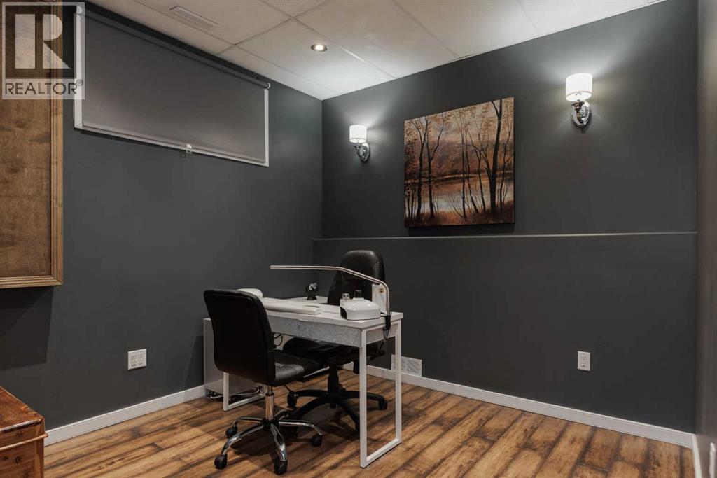 129 Honeysuckle Way, Fort Mcmurray, Alberta  T9K 0M8 - Photo 21 - A2279479