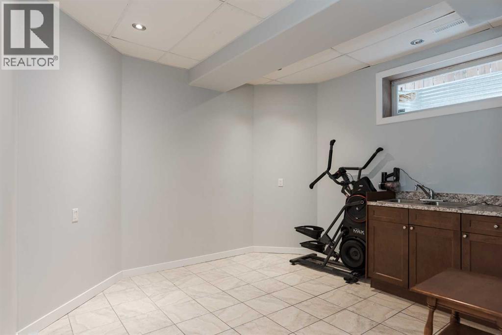 129 Honeysuckle Way, Fort Mcmurray, Alberta  T9K 0M8 - Photo 22 - A2279479