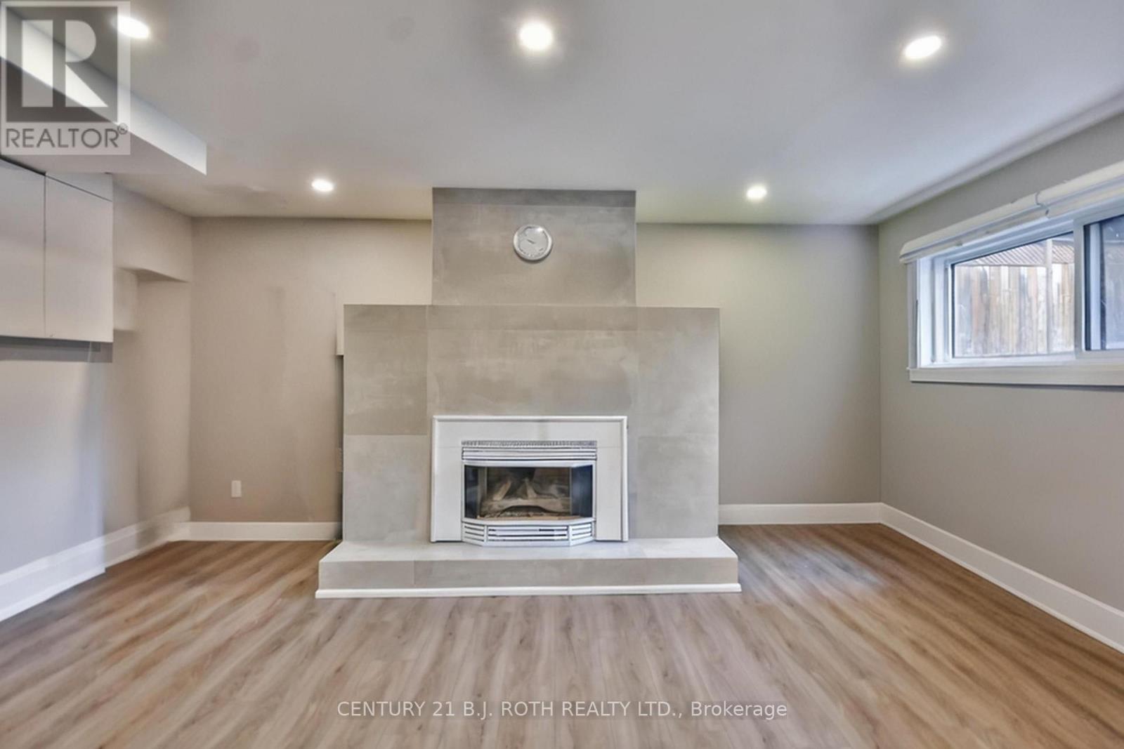 16 Gloria Street, Barrie, Ontario L4N 4L9 - Photo 17 - S12889280