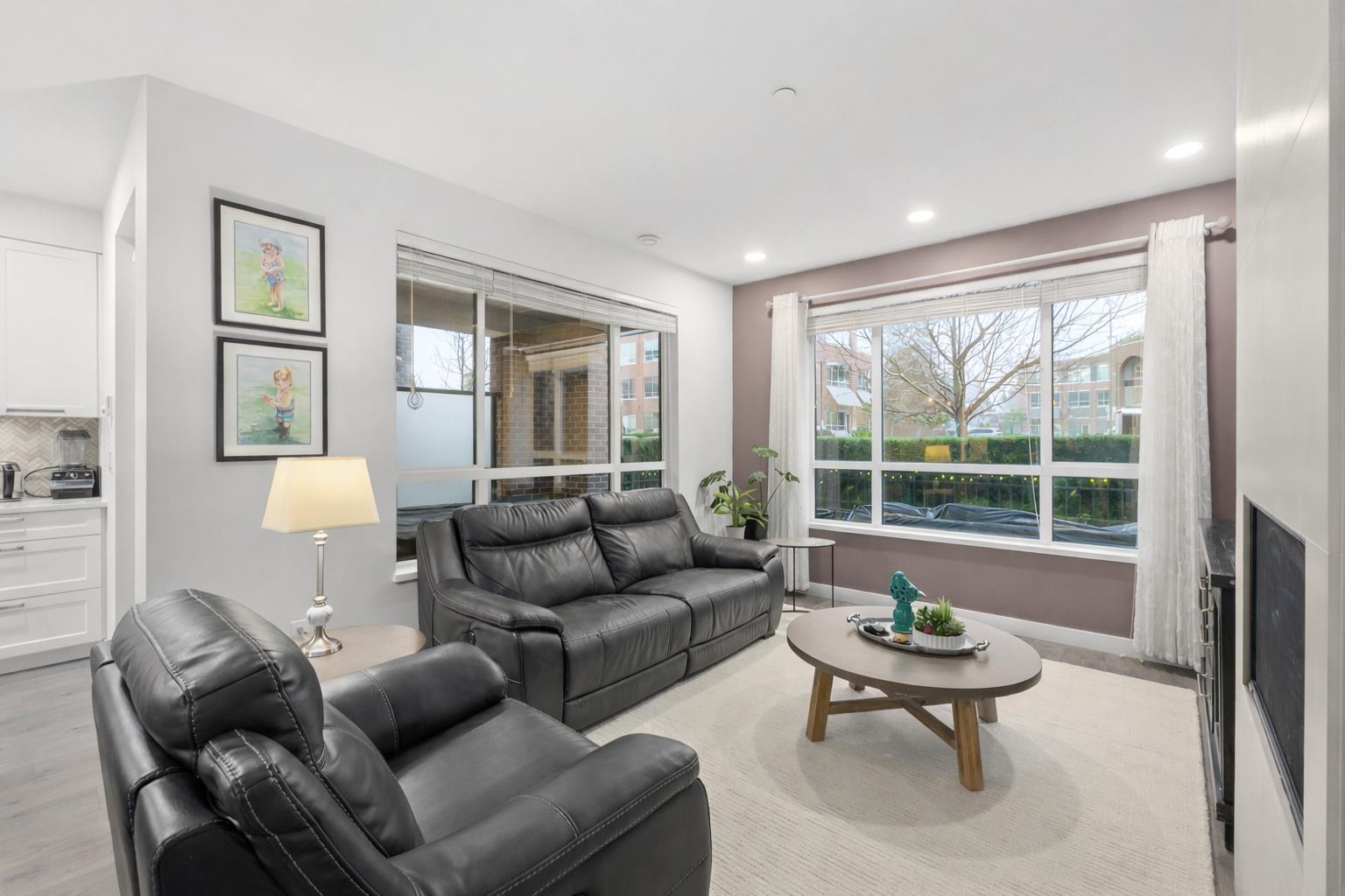 110 33540 MAYFAIR AVENUE, Abbotsford, British Columbia