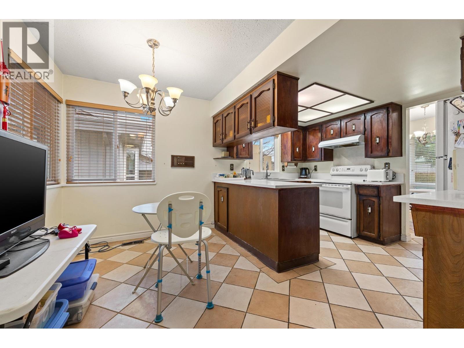 10760 Seamount Road, Richmond, British Columbia  V7A 4P6 - Photo 7 - R3100152