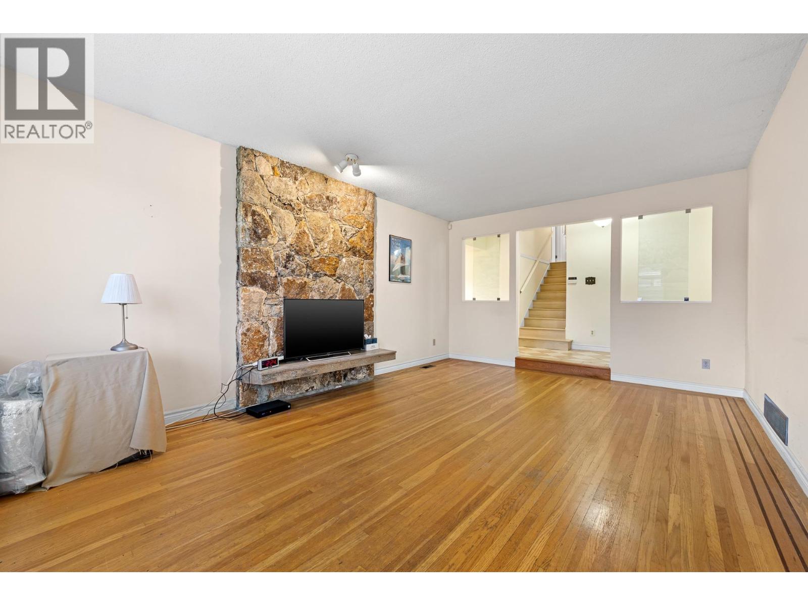 10760 Seamount Road, Richmond, British Columbia  V7A 4P6 - Photo 4 - R3100152