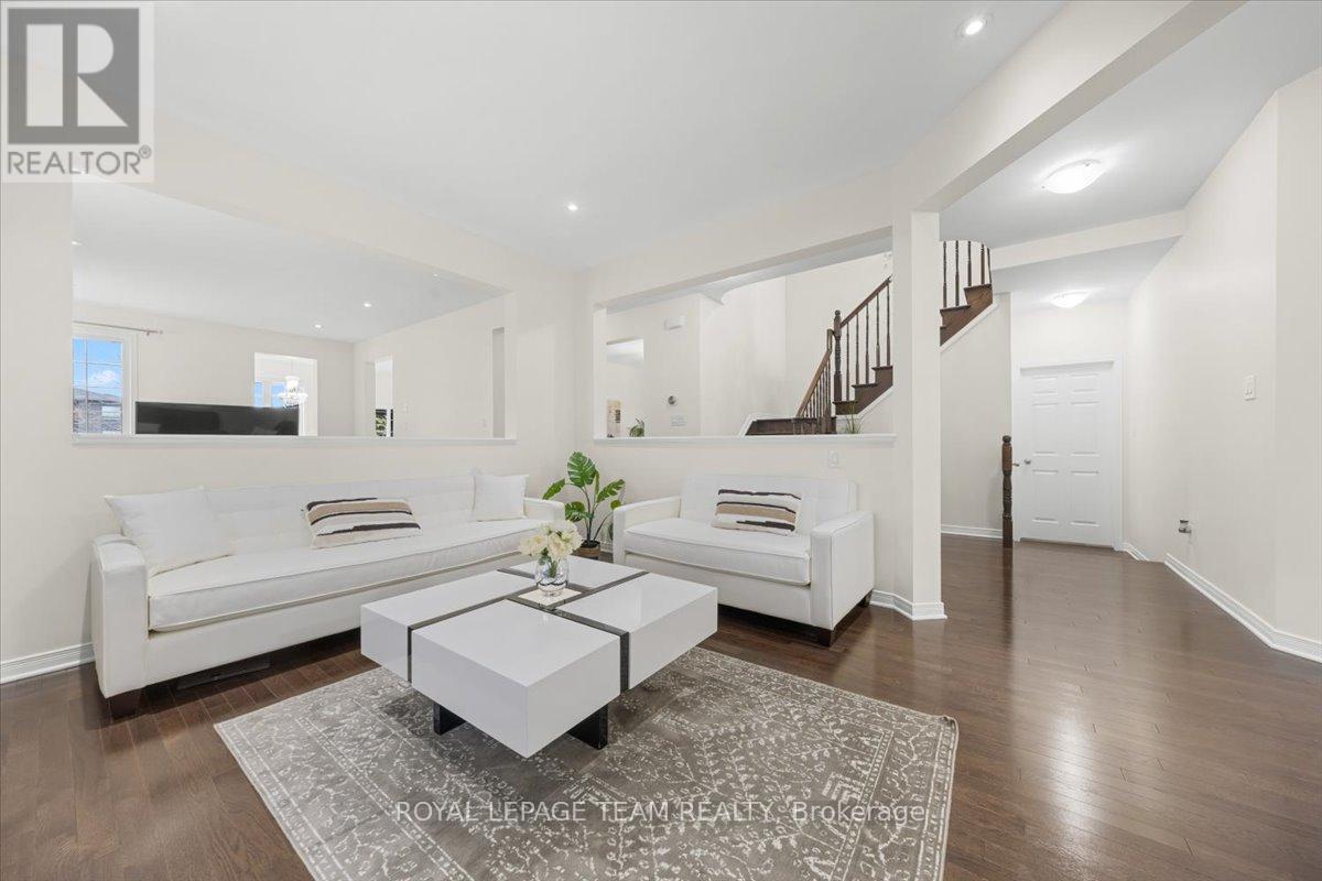 118 Culloden Crescent, Ottawa, Ontario  K2J 5Z9 - Photo 6 - X12889396