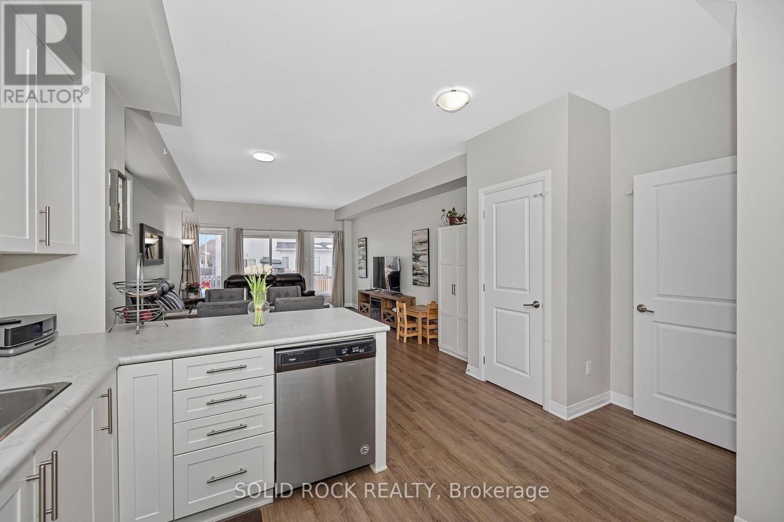 30 Mona Mcbride Drive, Arnprior, Ontario  K7S 2X8 - Photo 8 - X12889420