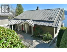 894 MARINE DRIVE, Gibsons, British Columbia
