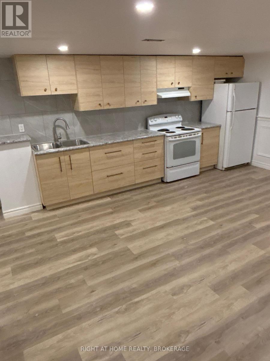 24 Grandview Drive, St. Catharines, Ontario  L2M 1A9 - Photo 11 - X12889362