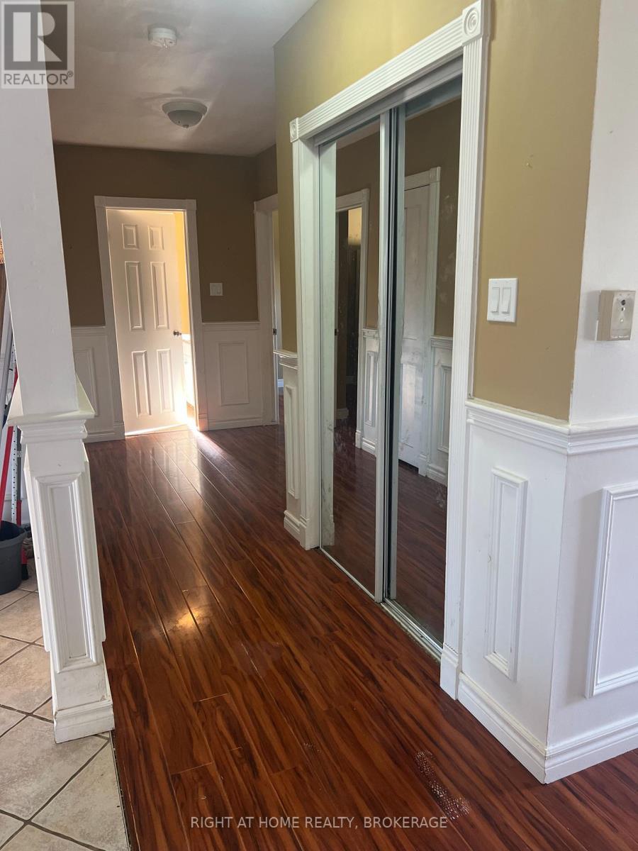 24 Grandview Drive, St. Catharines, Ontario  L2M 1A9 - Photo 3 - X12889362