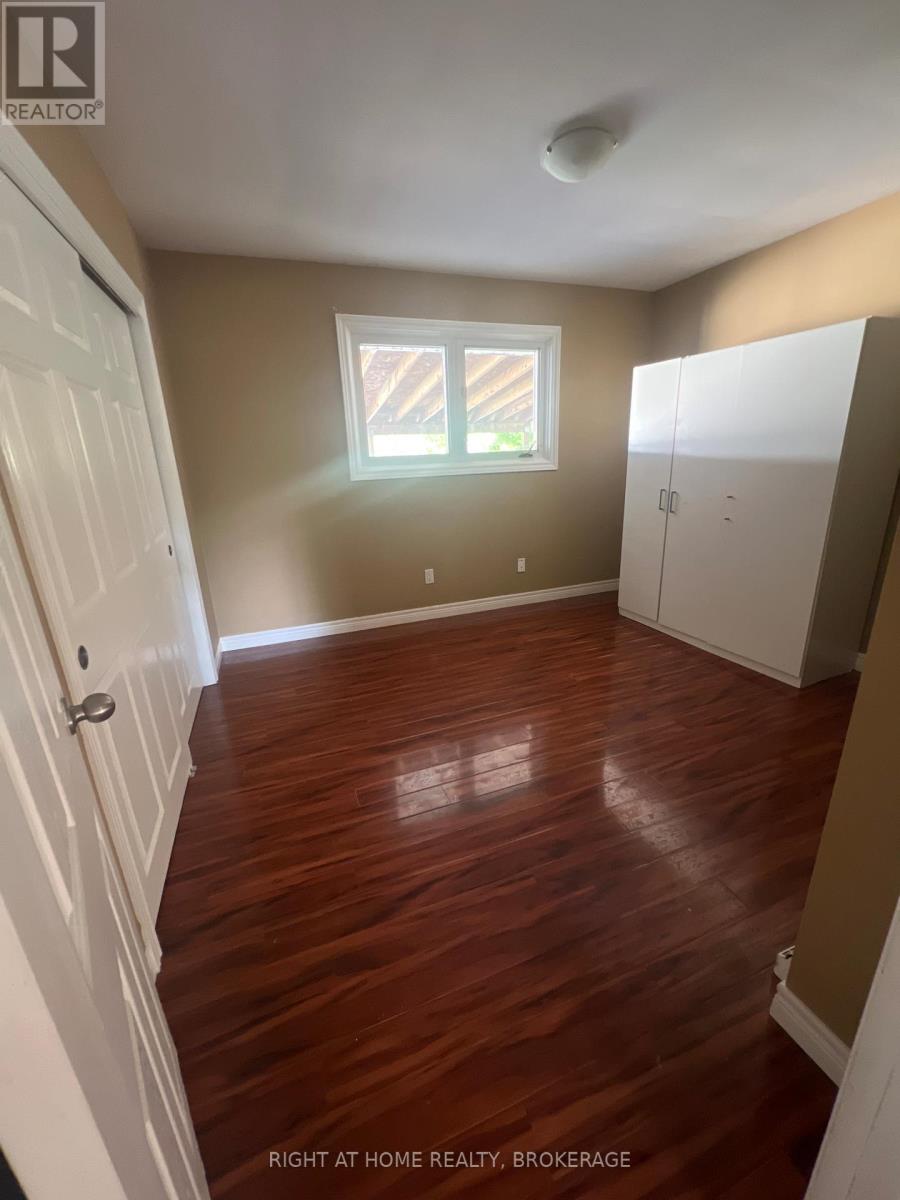 24 Grandview Drive, St. Catharines, Ontario  L2M 1A9 - Photo 7 - X12889362