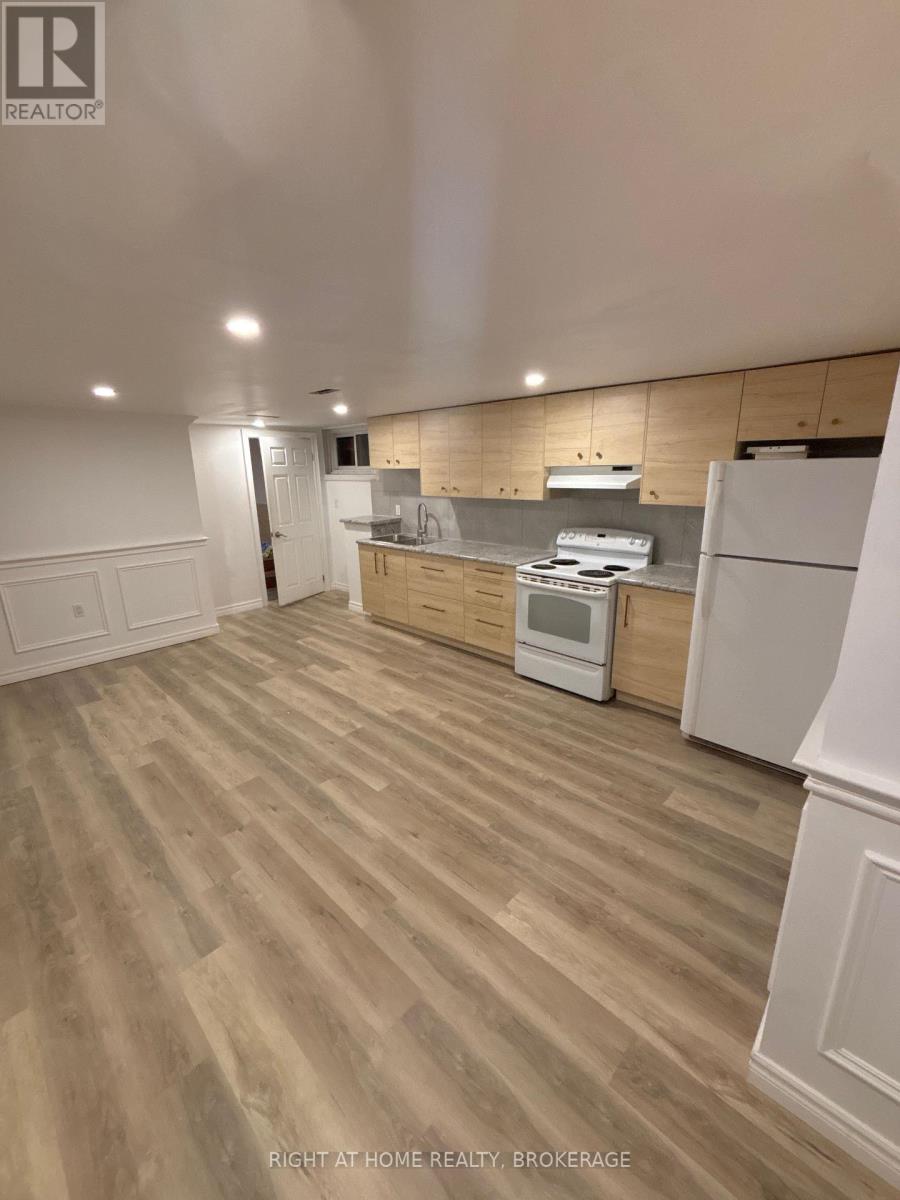 24 Grandview Drive, St. Catharines, Ontario  L2M 1A9 - Photo 8 - X12889362