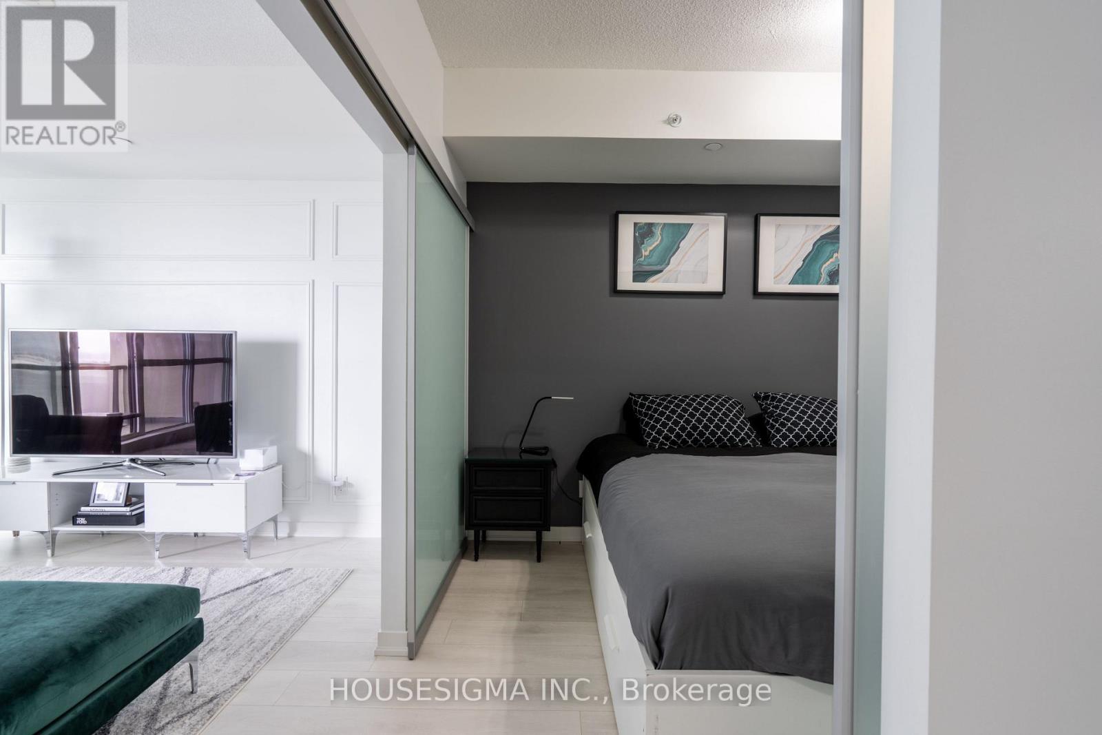 802 - 51 East Liberty Street, Toronto, Ontario  M6K 3P8 - Photo 10 - C12889356