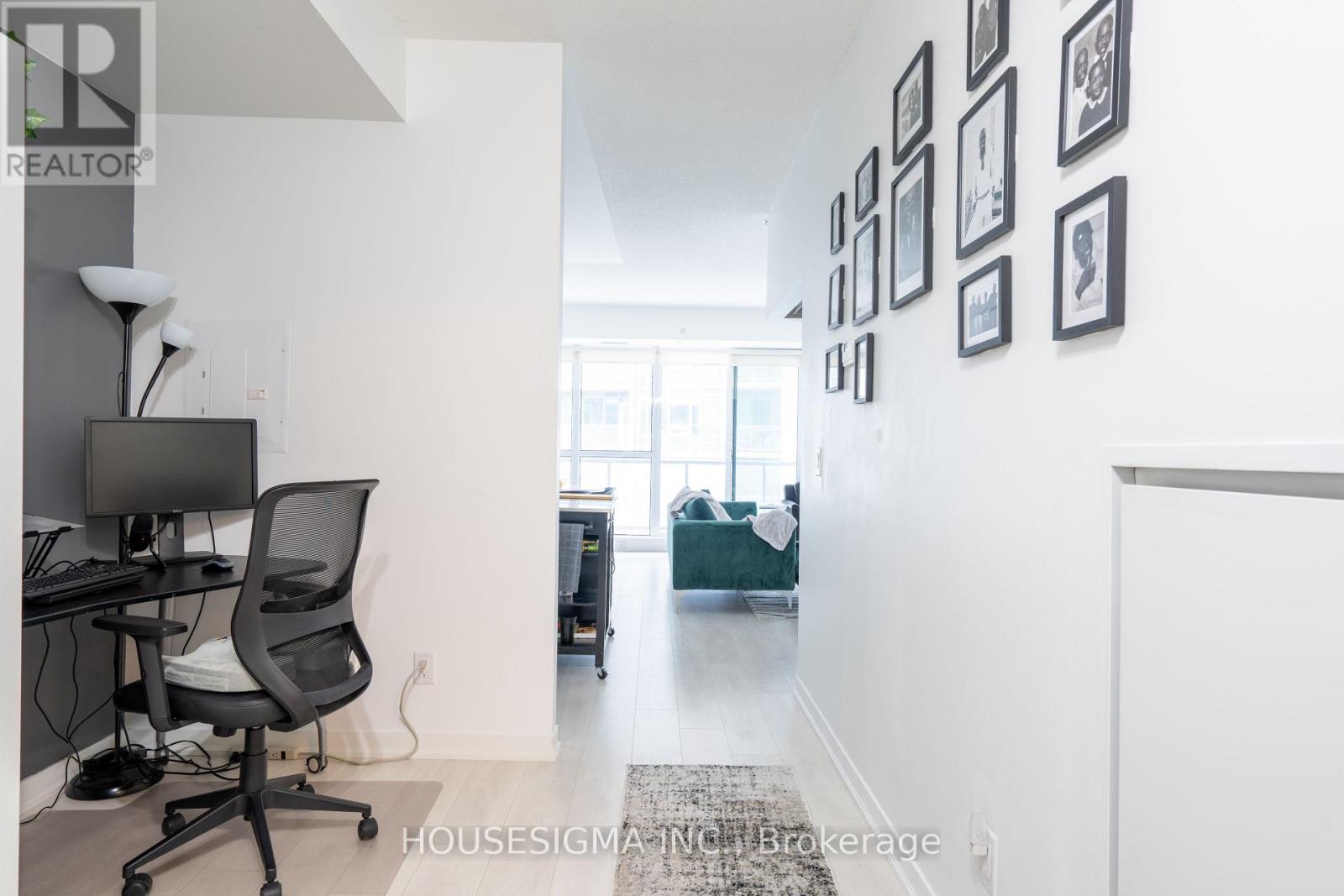 802 - 51 East Liberty Street, Toronto, Ontario  M6K 3P8 - Photo 12 - C12889356