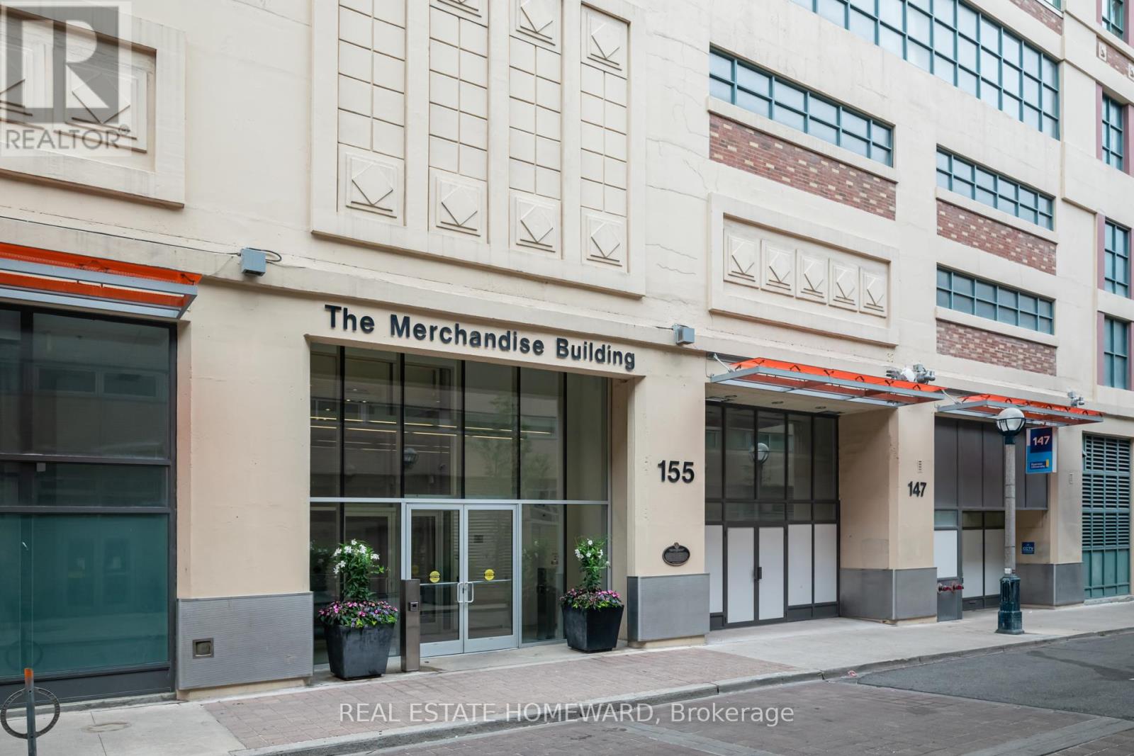 958 - 155 Dalhousie Street, Toronto, Ontario  M5B 2P7 - Photo 2 - C12889372