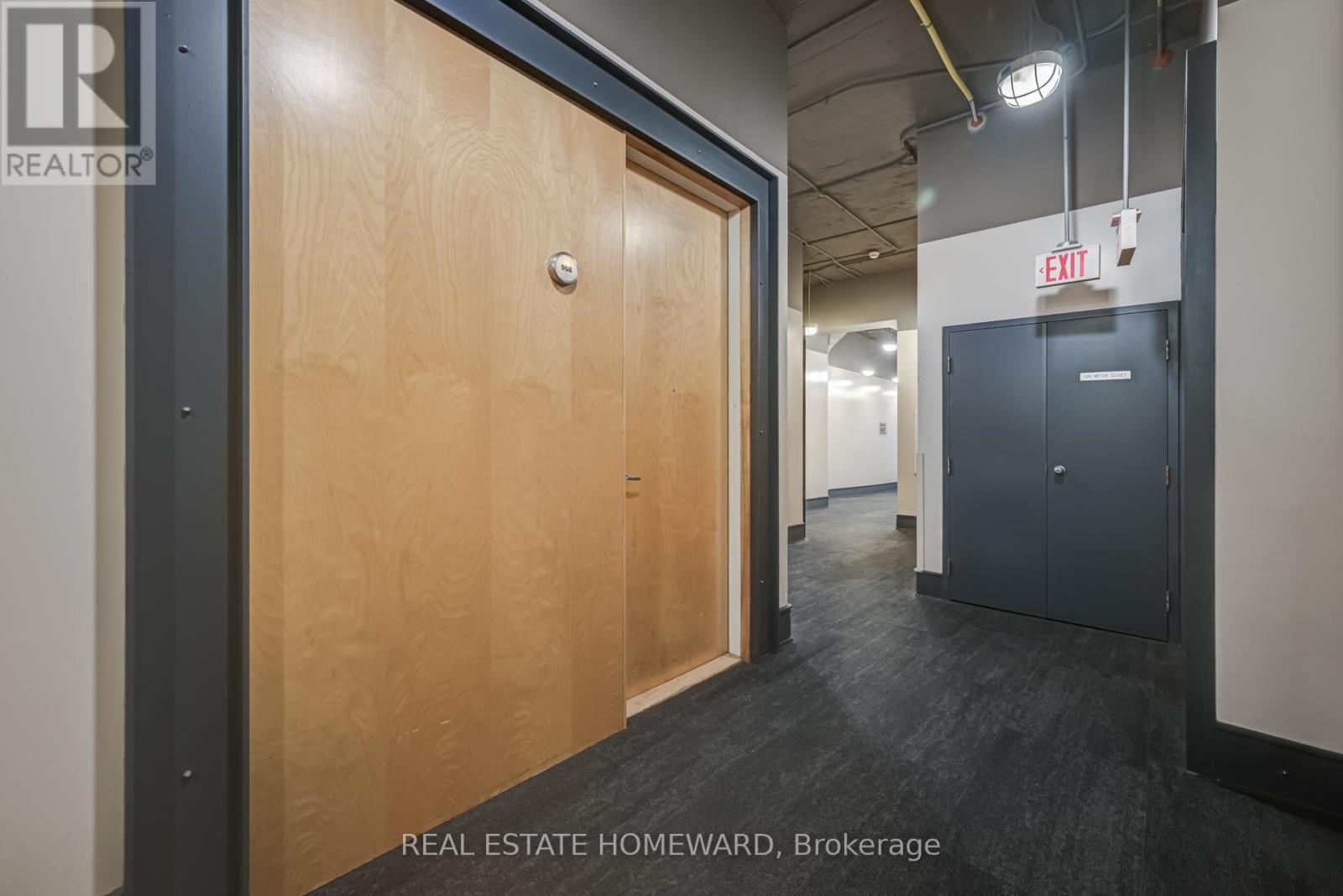 958 - 155 Dalhousie Street, Toronto, Ontario  M5B 2P7 - Photo 3 - C12889372