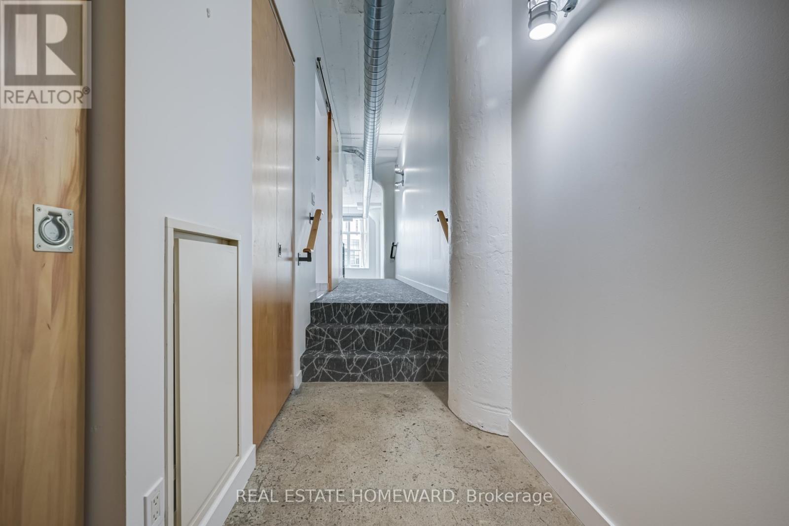 958 - 155 Dalhousie Street, Toronto, Ontario  M5B 2P7 - Photo 5 - C12889372