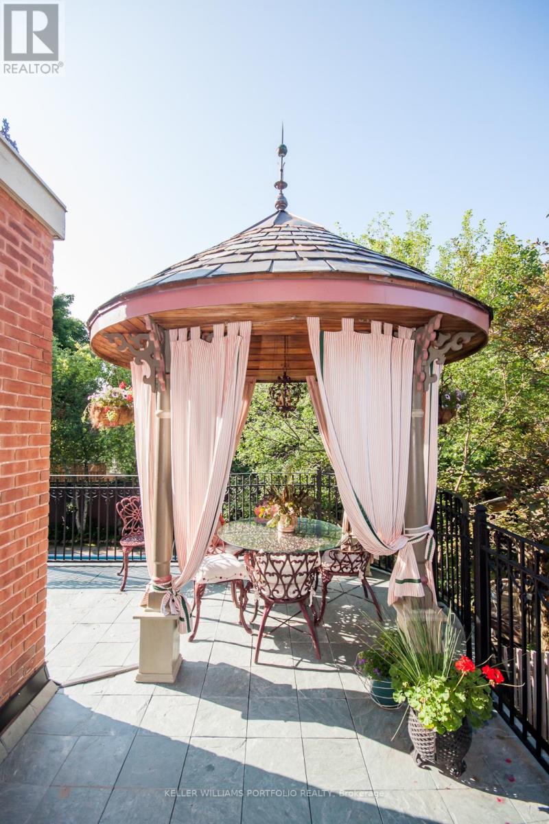 Main & 2nd - 97 Glengrove Avenue W, Toronto, Ontario  M4R 1N8 - Photo 37 - C12889376