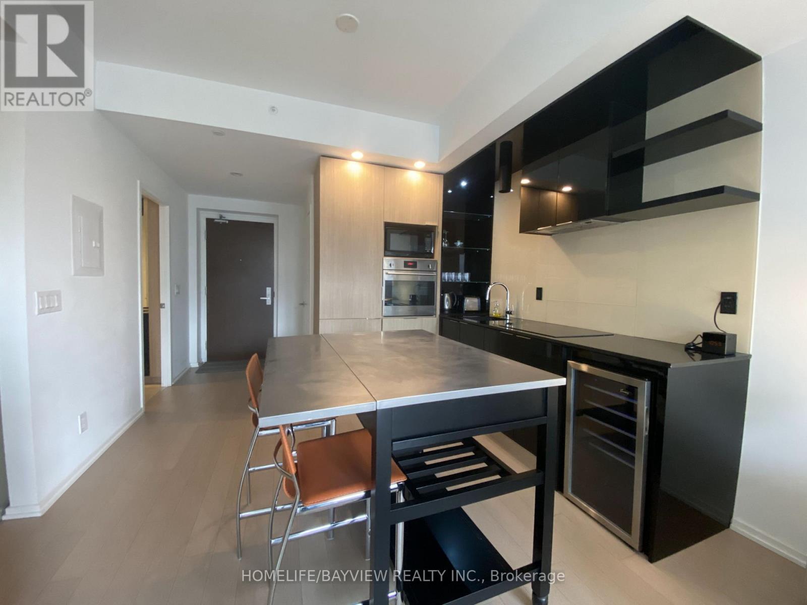 3907 - 70 Temperance Street, Toronto, Ontario  M5H 0B1 - Photo 4 - C12889384