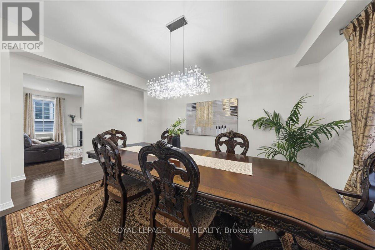 118 Culloden Crescent, Ottawa, Ontario  K2J 5Z9 - Photo 11 - X12889396