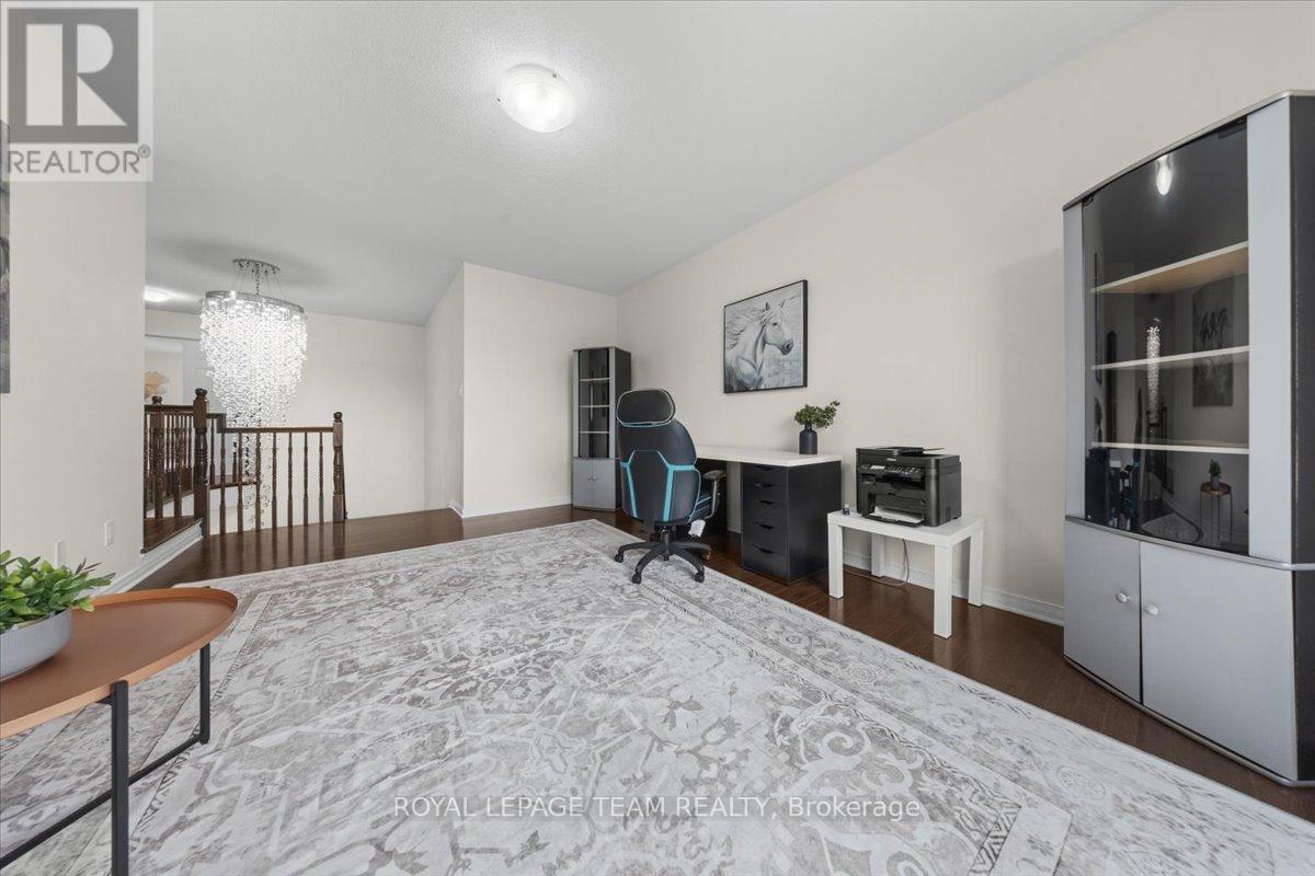 118 Culloden Crescent, Ottawa, Ontario  K2J 5Z9 - Photo 23 - X12889396