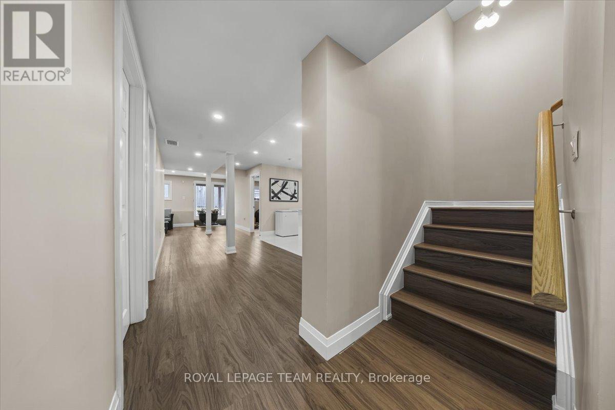 118 Culloden Crescent, Ottawa, Ontario  K2J 5Z9 - Photo 33 - X12889396