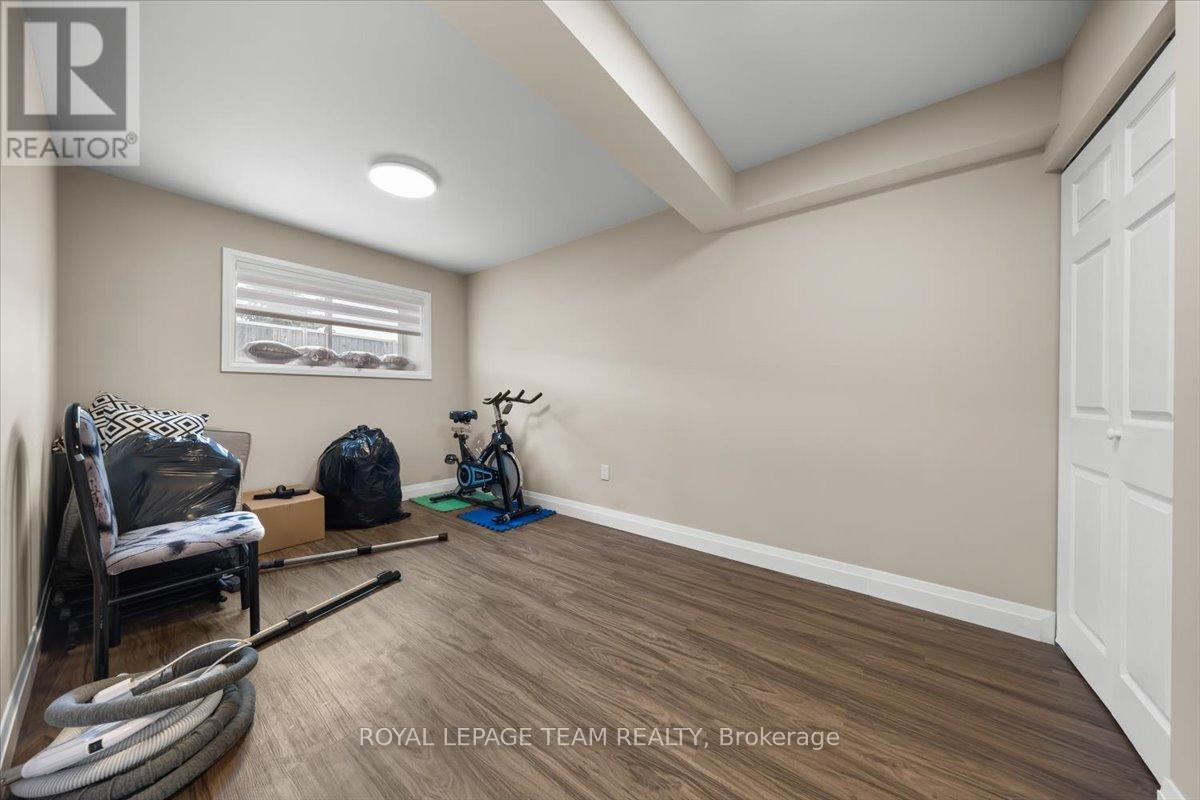 118 Culloden Crescent, Ottawa, Ontario  K2J 5Z9 - Photo 42 - X12889396