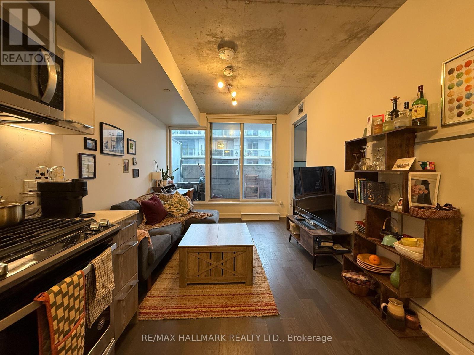 814 - 30 Baseball Place, Toronto, Ontario  M4M 0E8 - Photo 2 - E12889370