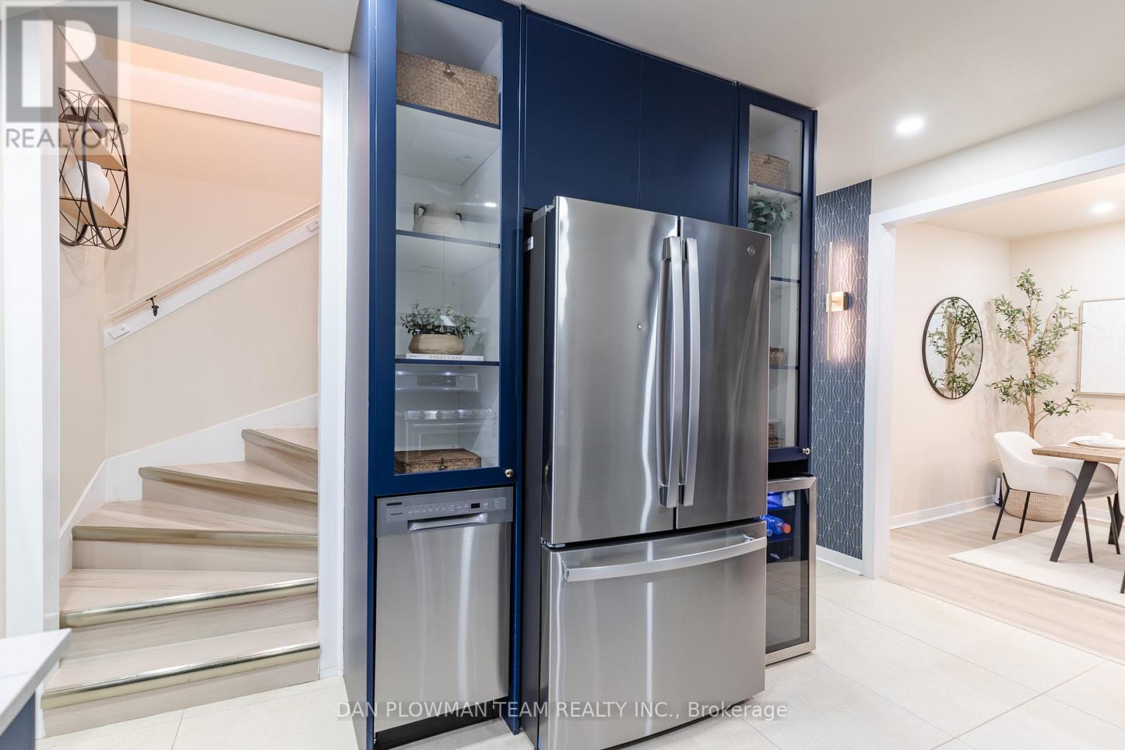 752 Douglas Street, Oshawa, Ontario  L1H 5C7 - Photo 11 - E12889394