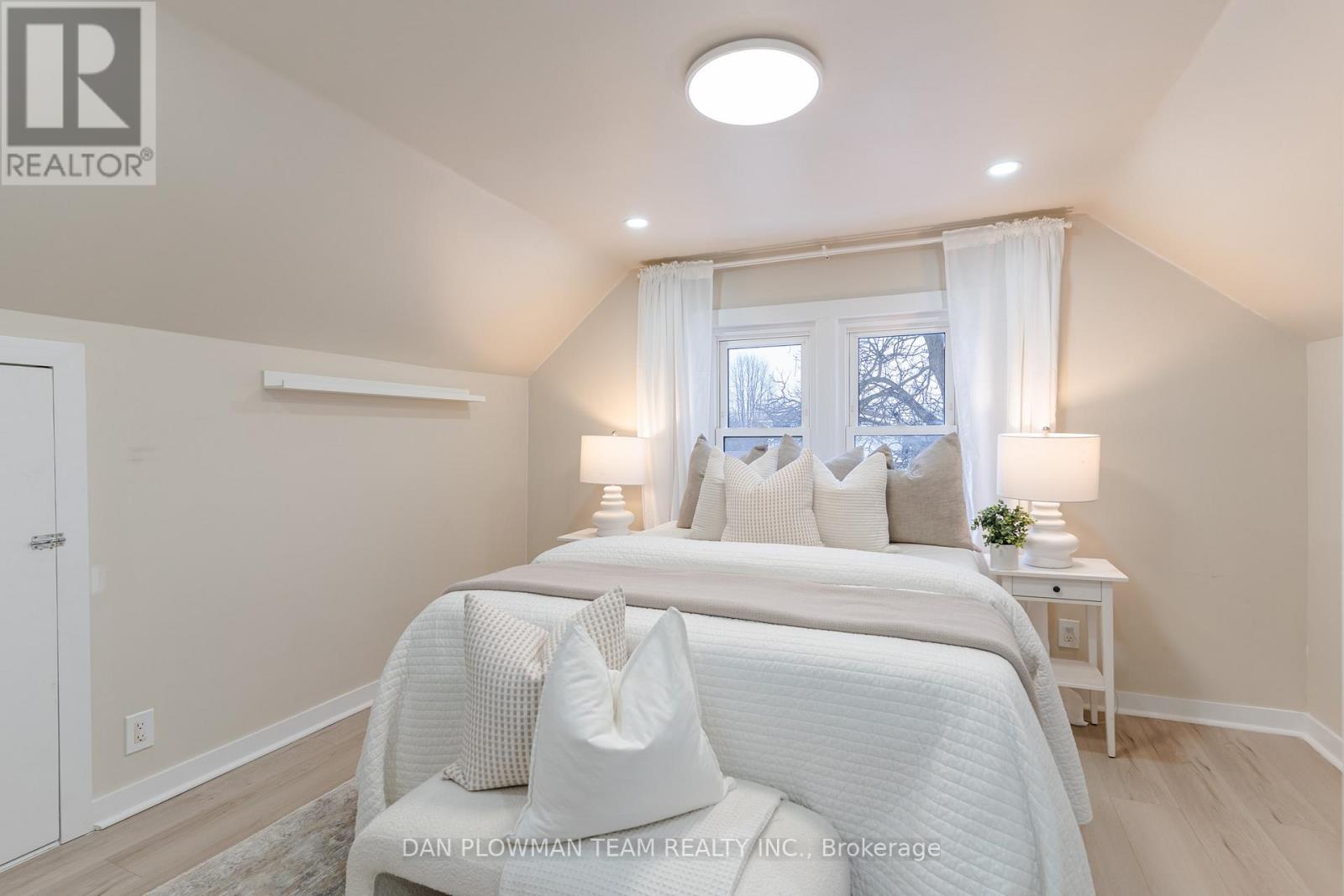 752 Douglas Street, Oshawa, Ontario  L1H 5C7 - Photo 16 - E12889394