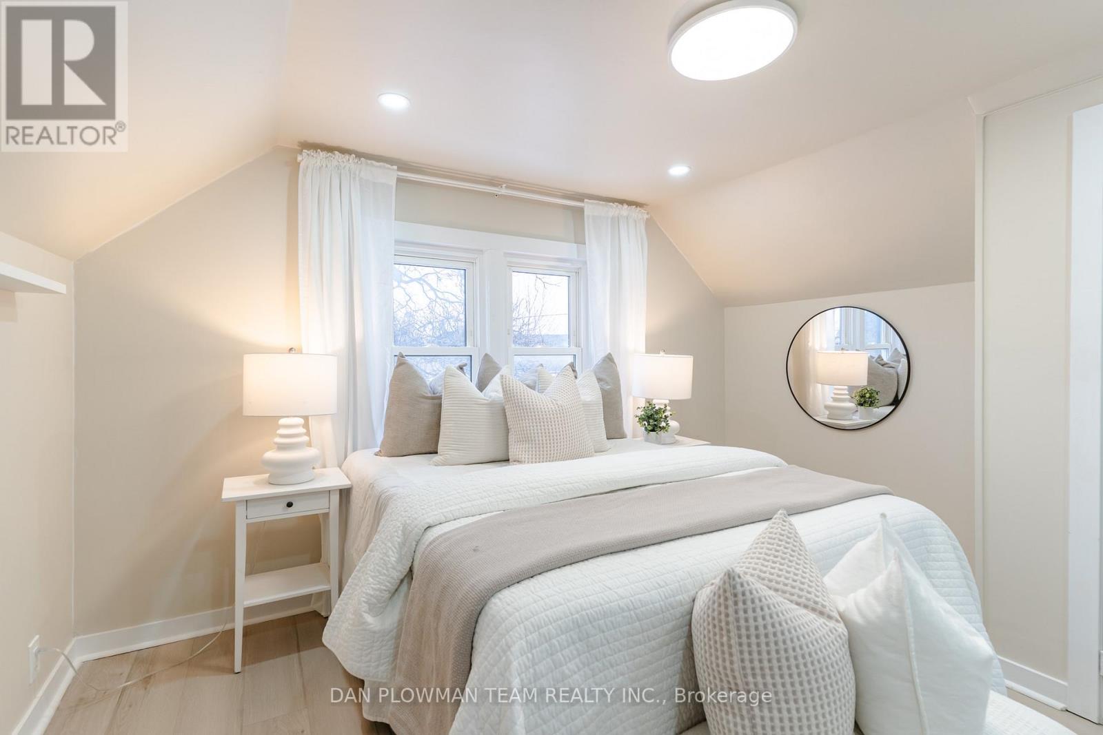 752 Douglas Street, Oshawa, Ontario  L1H 5C7 - Photo 18 - E12889394