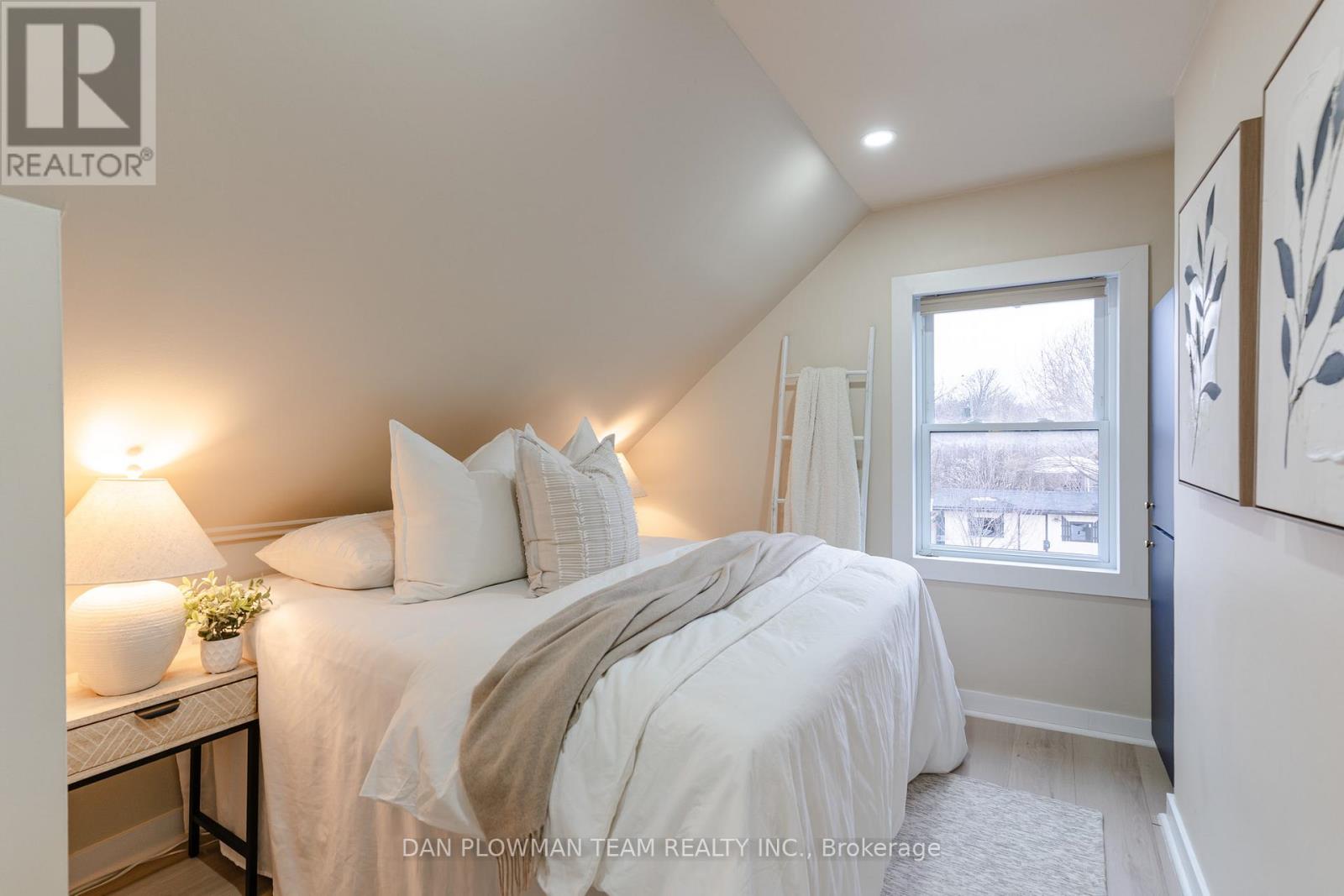 752 Douglas Street, Oshawa, Ontario  L1H 5C7 - Photo 19 - E12889394