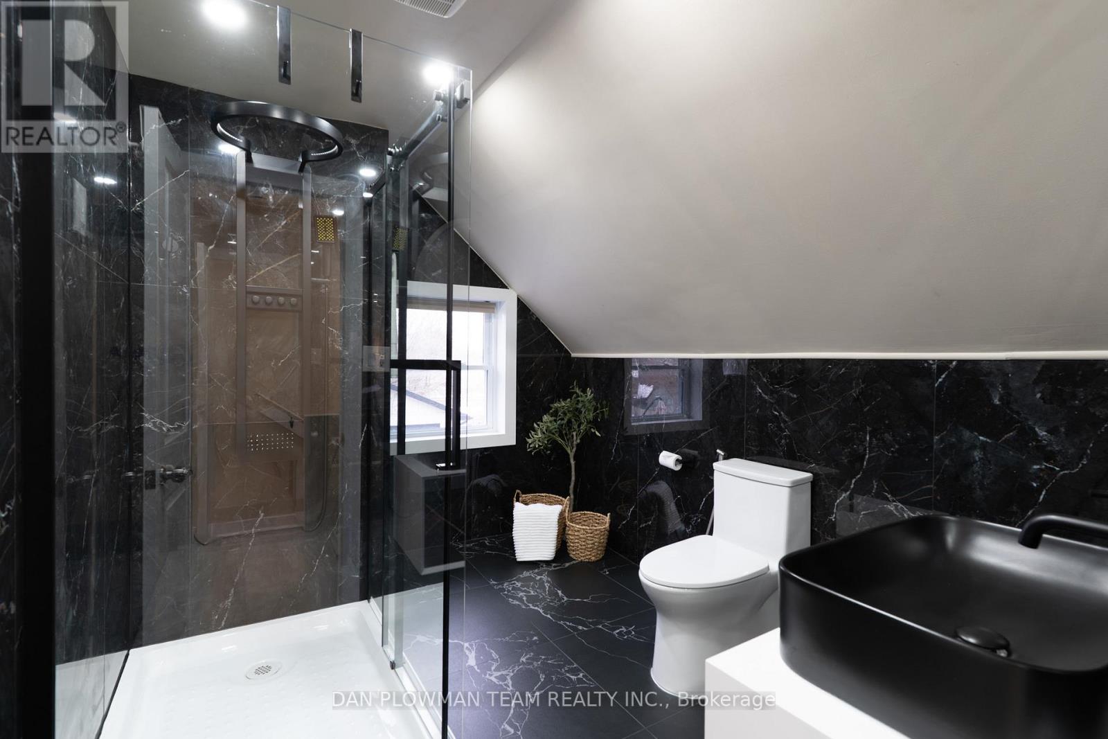 752 Douglas Street, Oshawa, Ontario  L1H 5C7 - Photo 22 - E12889394