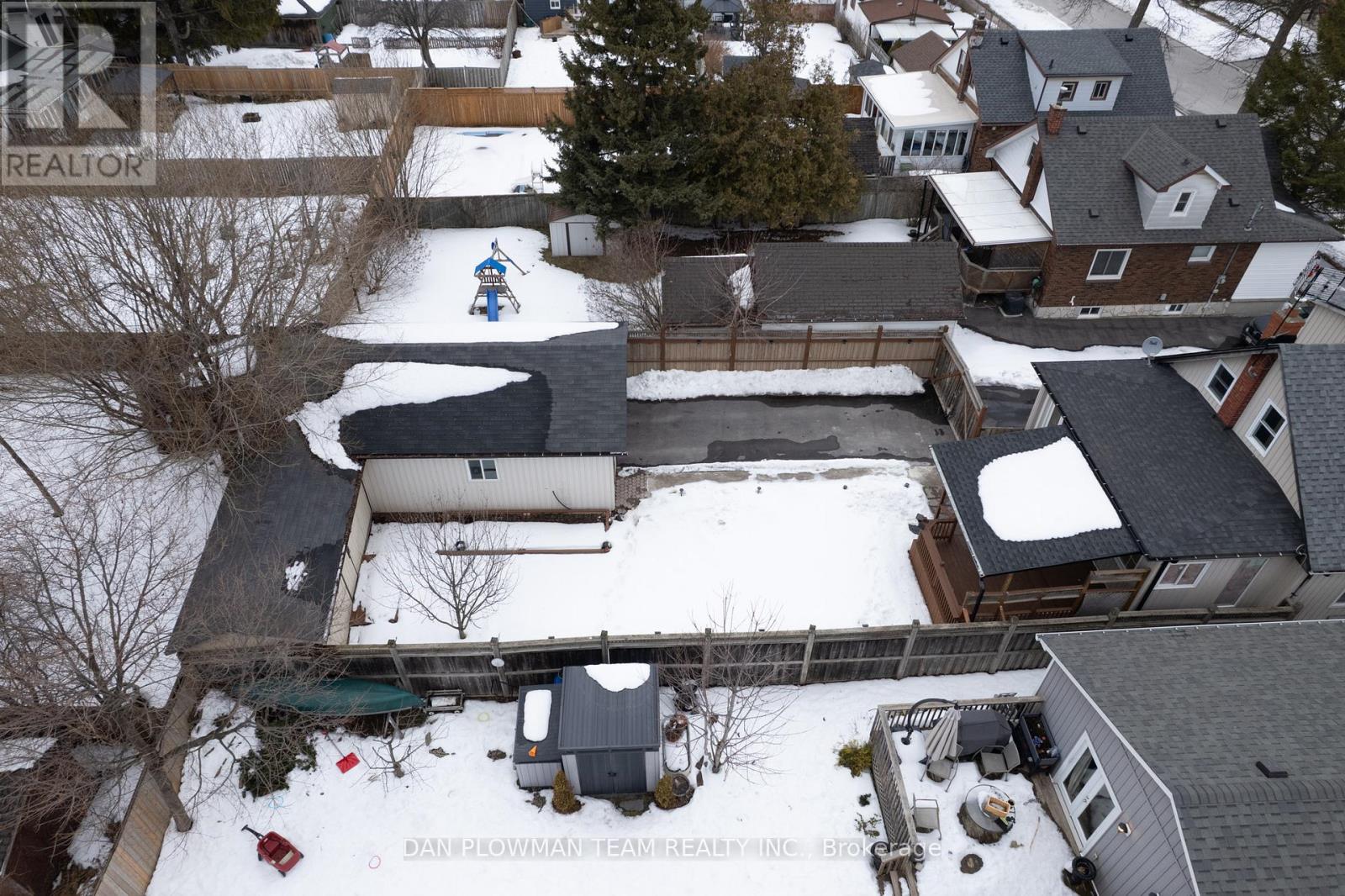 752 Douglas Street, Oshawa, Ontario  L1H 5C7 - Photo 37 - E12889394