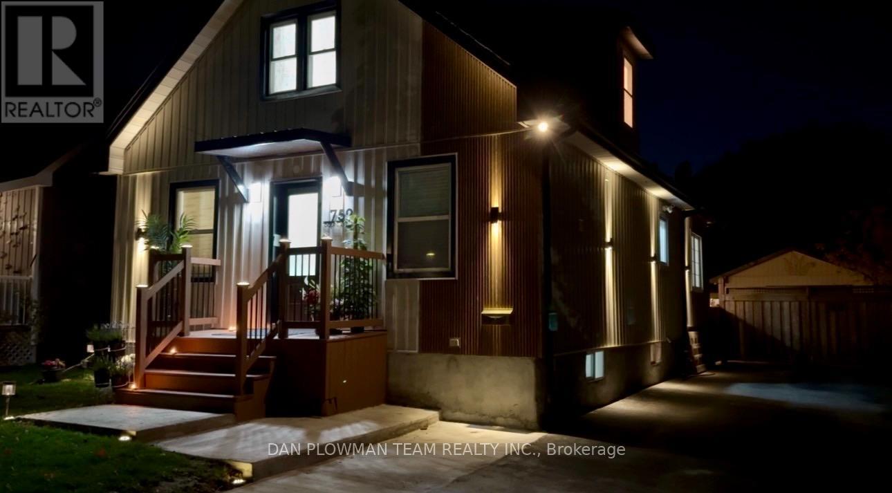 752 Douglas Street, Oshawa, Ontario  L1H 5C7 - Photo 39 - E12889394