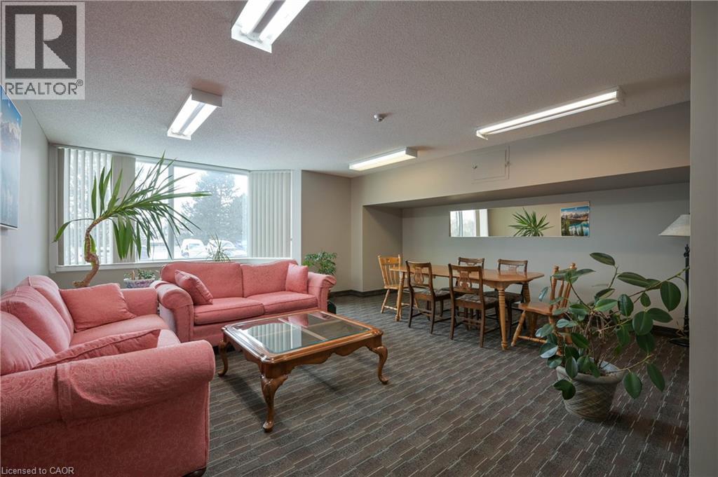 35 Green Valley Drive, Kitchener, Ontario  N2P 2A5 - Photo 25 - 40812544