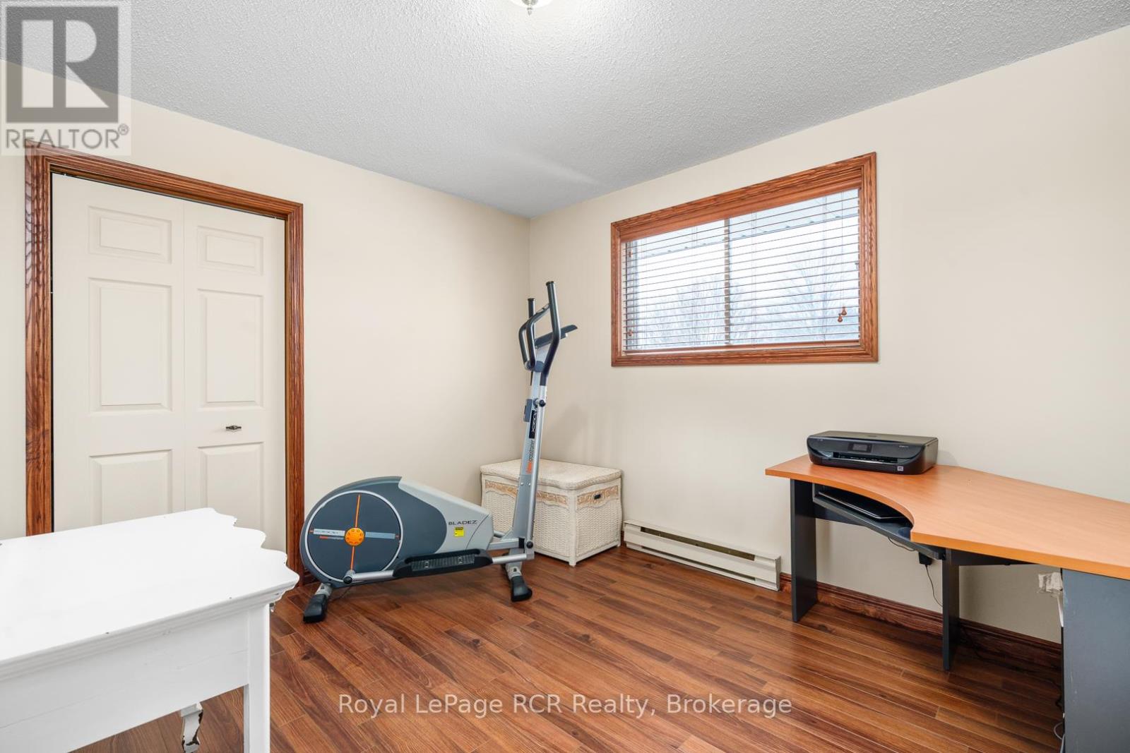 1003 Victoria Street, West Grey, Ontario  N0G 1C0 - Photo 20 - X12889374