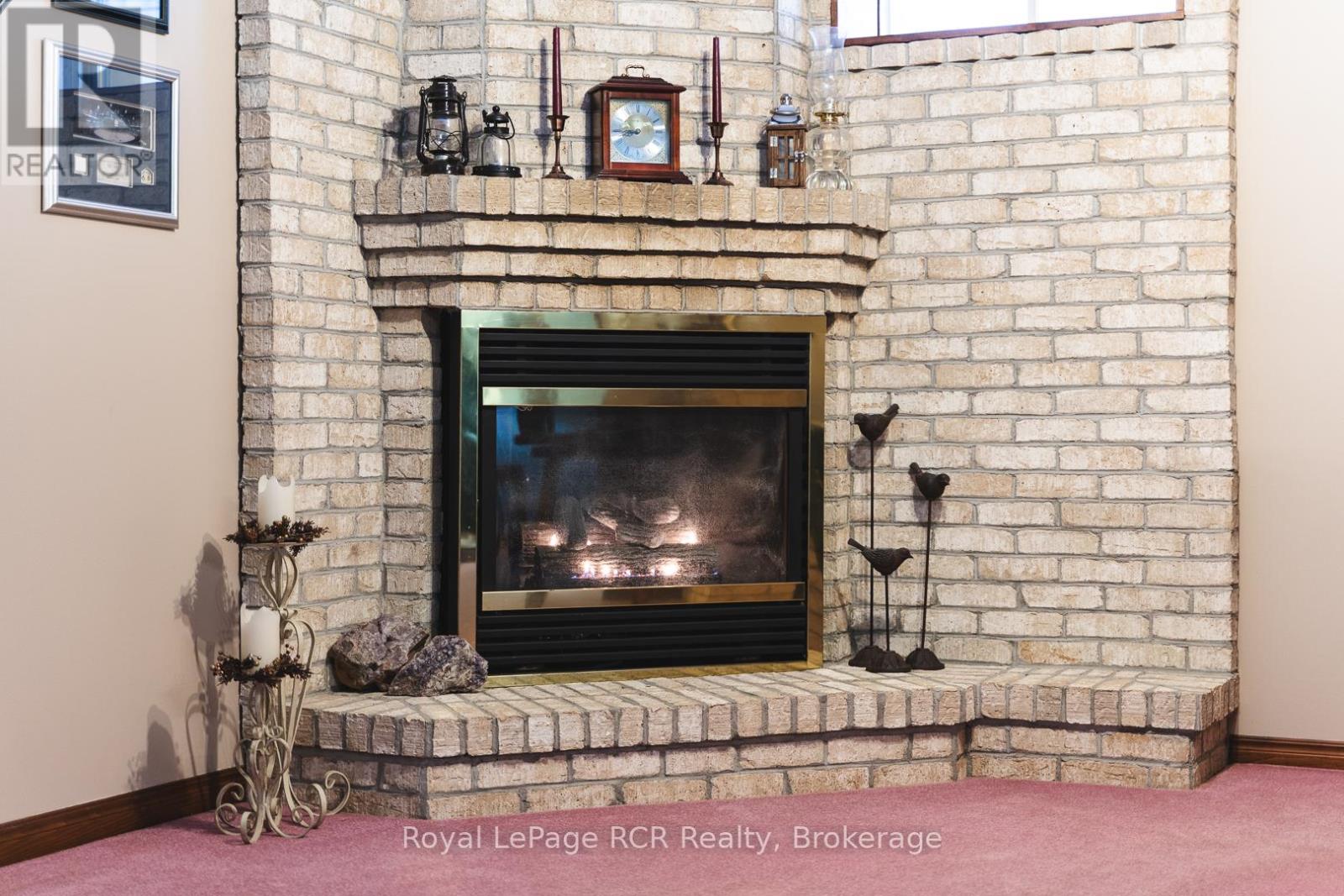 1003 Victoria Street, West Grey, Ontario  N0G 1C0 - Photo 29 - X12889374