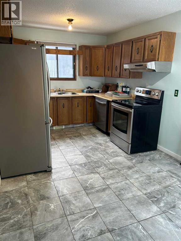 35 Strong Avenue Se, Medicine Hat, Alberta  T1B 3E8 - Photo 11 - A2266377