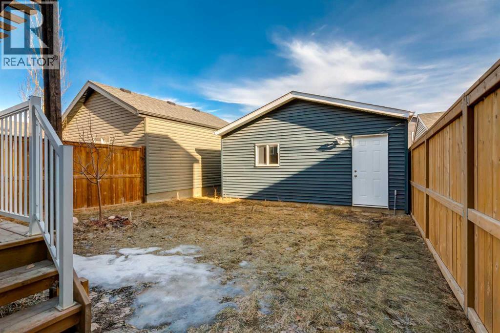 730 Belmont Drive Sw, Calgary, Alberta  T2X 4H3 - Photo 28 - A2286204