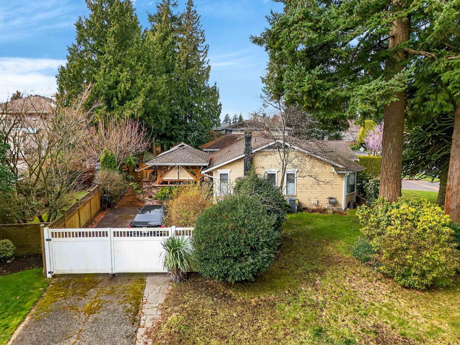 12988 18 Avenue, Surrey, British Columbia  V4A 7E9 - Photo 11 - R3099723