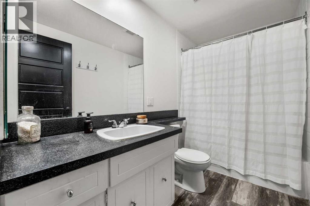 19, 330 Canterbury Drive Sw, Calgary, Alberta  T2W 1H6 - Photo 20 - A2292120